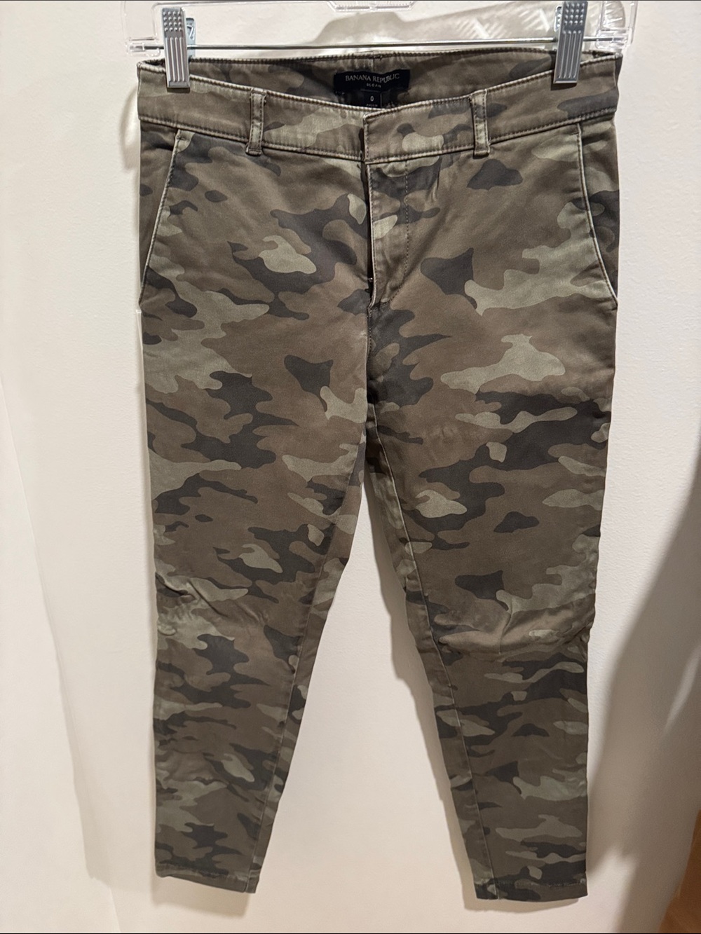 Banana Republic Woman’s Camo Slim Chino Pants - Olive Camo